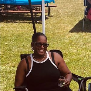 Meet your Posher, Shawna